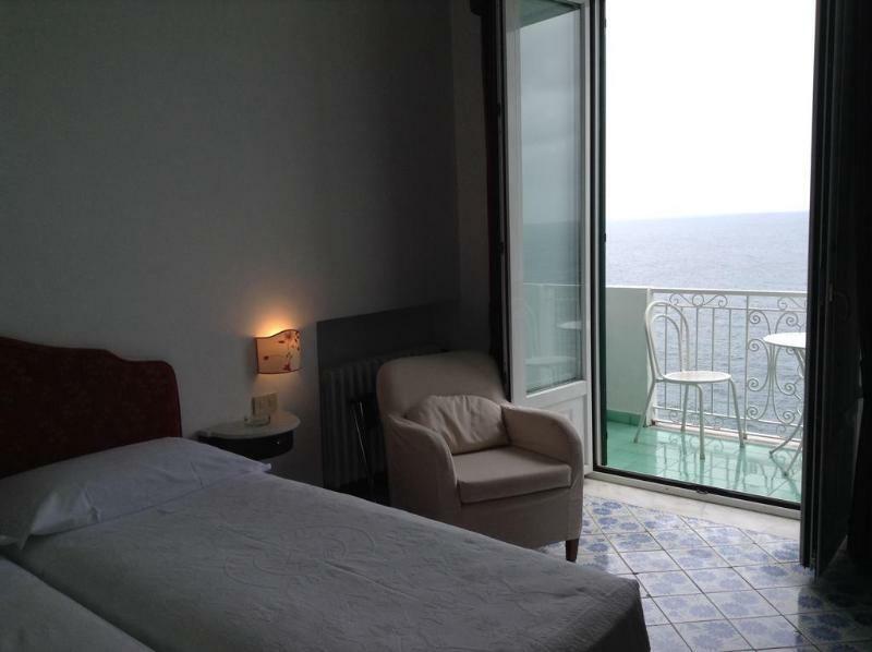 Luna Convento Hotel 4*